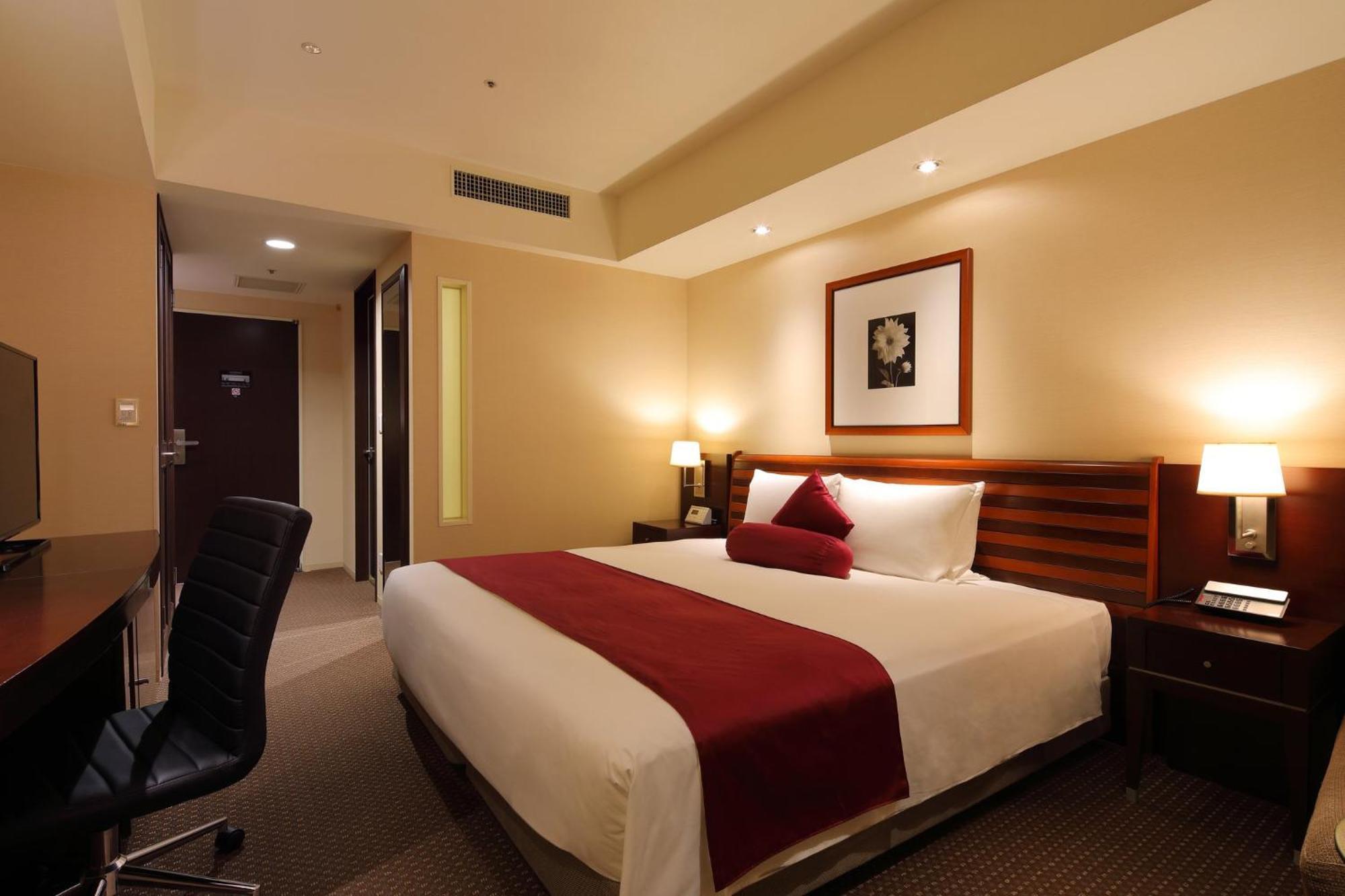 Ana Crowne Plaza Okayama By Ihg Hotel Bagian luar foto